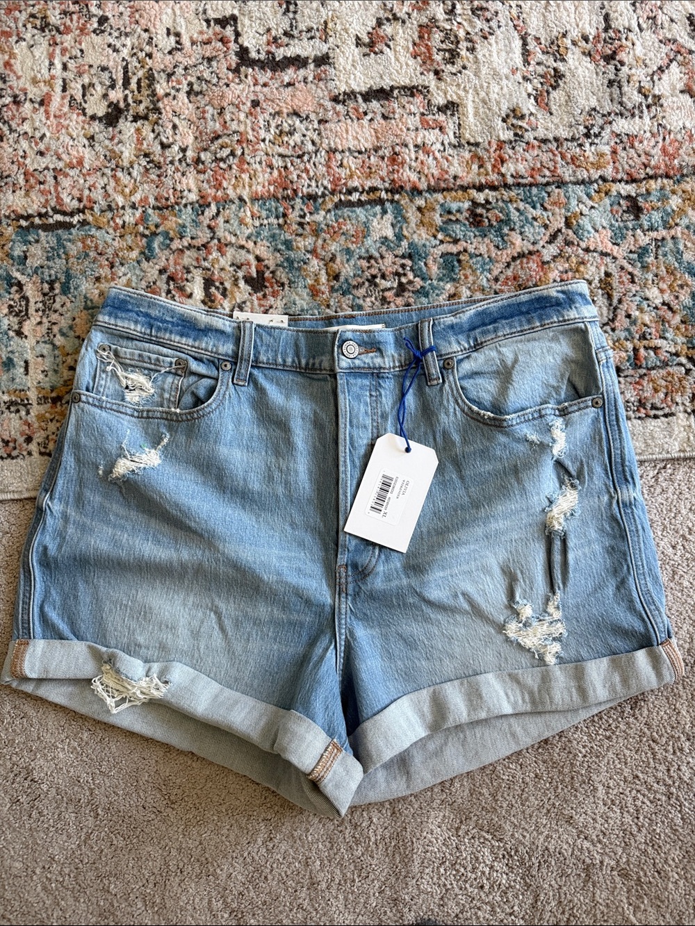 NEW- Eunina Olivia Ultra High Rise Mom Jean Shorts